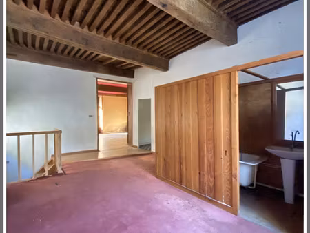 plateau nu à rénover complètement - saint geoire en valdaine (38)