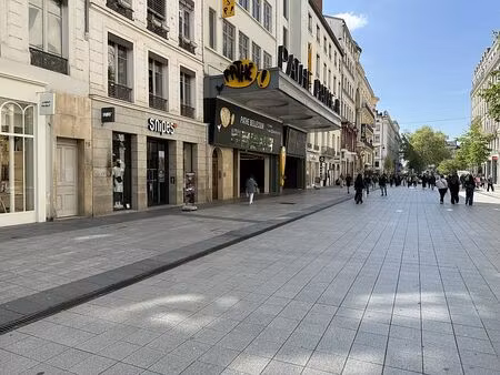 location commerce lyon 2ème (69002) 576 m²