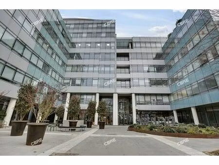 location bureau st denis 655 m²