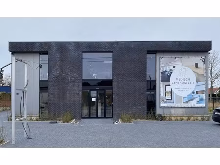 commercieel te huur in astene