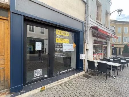 location local commercial 46m² aubenas 07200