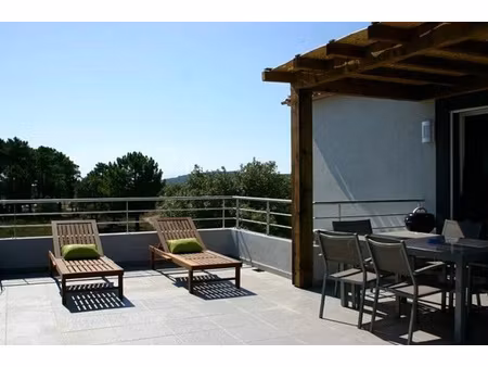 appartement duplex 2 pièces 50 m² à seulement 10 minutes de porto vecchio avec piscine