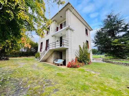 vente maison 8 pièces 171.6 m² à ansac-sur-vienne (16500)  145 800 €