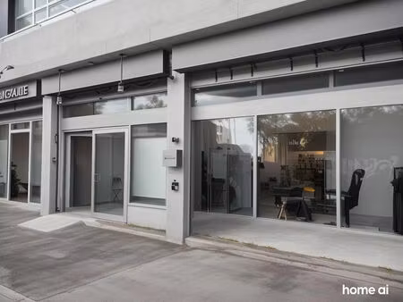 location commerce 93 m² à marseille 1 (13001)