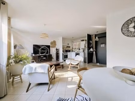appartement de 59 76 m² à longperrier