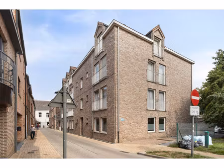 commercieel te koop in diest met 2 slaapkamers
