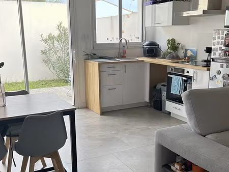 à saint-vivien (17)  maison avec 3 pièces pour investir