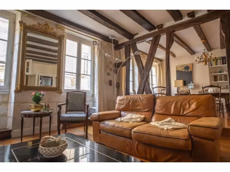 vente maison 8 pièces 202 m² à angouleme (16000)  290 000 €