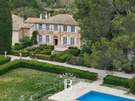 aix en provence - proche centre ville - bastide 18eme - 400 m²- annexe 150 m² -piscine -..