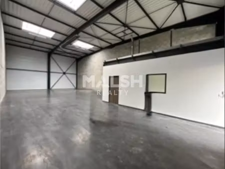 local d'activités à villefranche-sur-saone - a vendre ou a louer - 327 m²