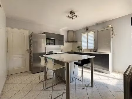 maison familiale moderne de 188 m² – luminosité  confort et prestations de qualité