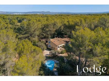 vente maison 15 pièces 300m2 grans 13450 - 2100000 € - surface privée