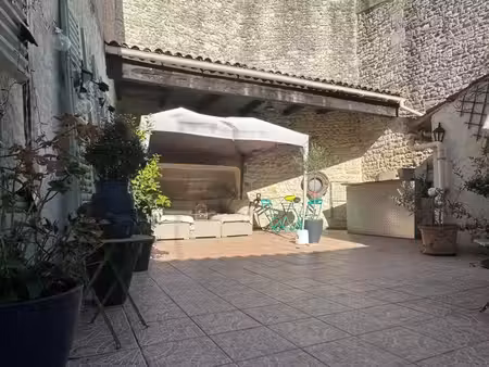 vente appartement rochefort 17300 - - surface privée