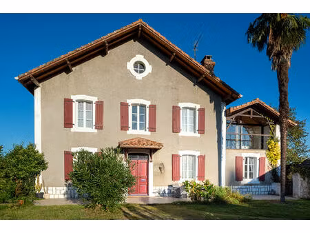 maison 7 pièce(s) 186 m2