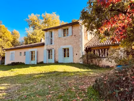 vente maison 5 pièces 280 m² à saint-etienne-de-puycorbier (24400)  424 256 €