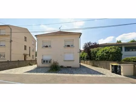 parking / box woippy