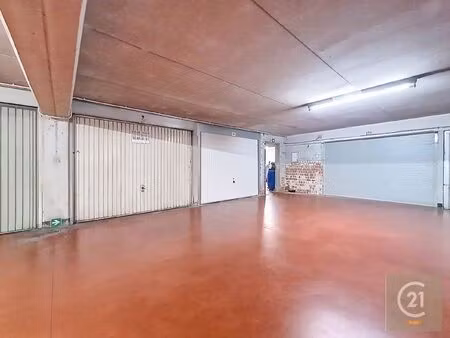 garage à vendre à avenue de l'arbre ballon  26 jette (vbd41264)