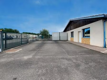 location bureau 60 m² à le haillan (33185)