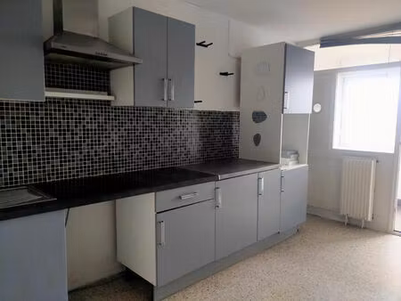 location appartement 4 pièces 83 m² à villars (42390)