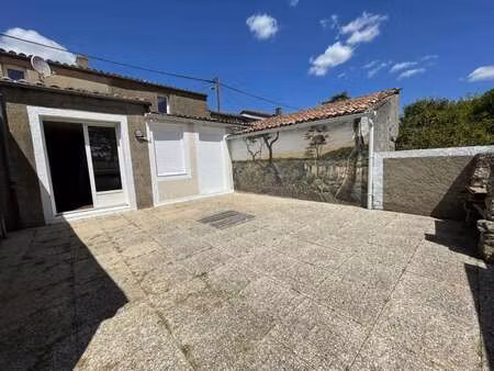 vente maison à maisdon-sur-sèvre (44690) : à vendre / 139m² maisdon-sur-sèvre
