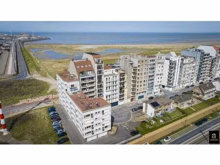 appartement te koop in knokke-heist met 3 slaapkamers