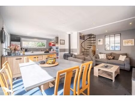 vente maison 6 pièces 160 m² léon (40550)