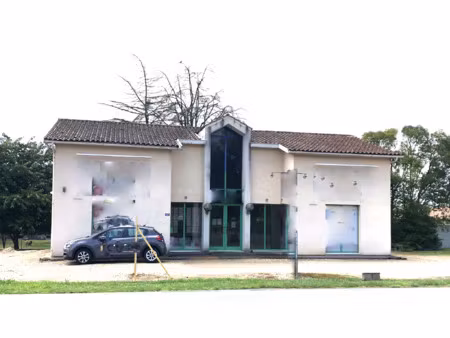 location commerce 95 m² à sainte-bazeille (47180)