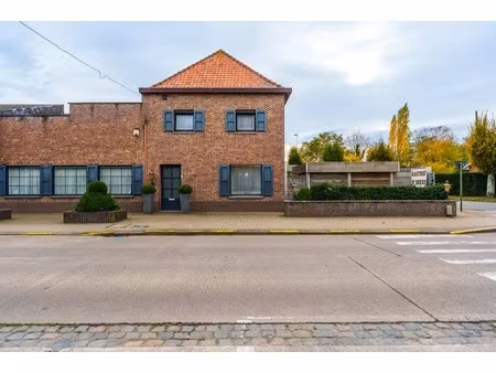 commercieel te koop in dadizele met 3 slaapkamers