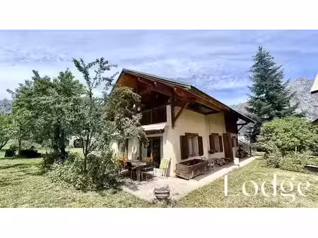 vente maison 8 pièces 140 m² à puy-saint-vincent (05290)  749 000 €