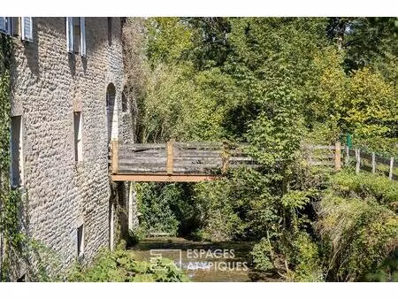 moulin du xviii siècle avec chambres d'hôtes