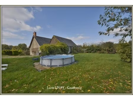 maison de campagne sur plus d'1ha de terrain