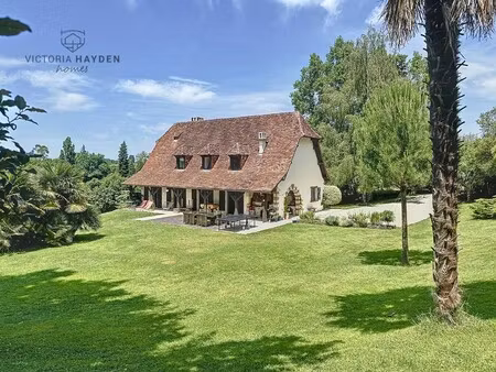 maison de luxe à vendre à jurançon