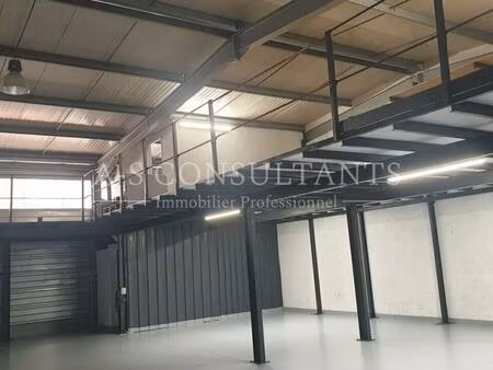 location local industriel 575 m² à annecy (74960)