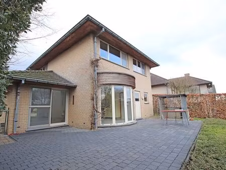 maison à louer à leefdaal € 1.600 (lfxb3) - kdc immo | zimmo