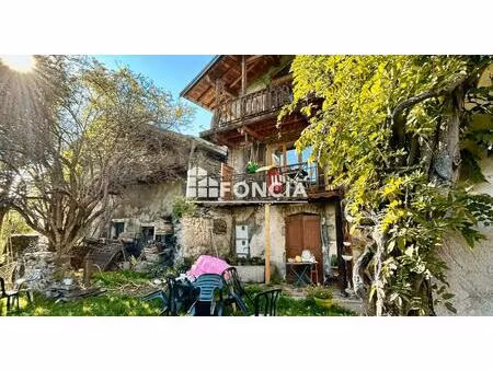 propriété de caractère avec fort potentiel locatif