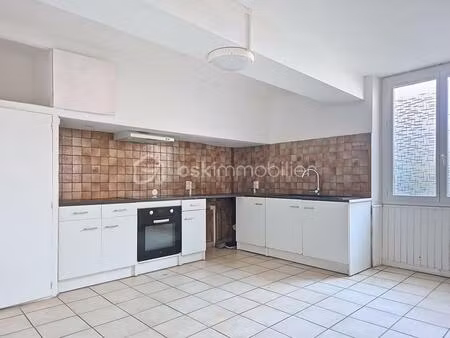 charmante maison en pierres de 107 m2 aucun travaux à prévoir !