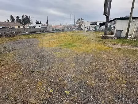 location locaux professionnels 1 pièce 700 m² à cadaujac (33140)  1 000 €
