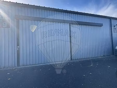 location locaux professionnels 140 m² à cadaujac (33140)  1 200 €