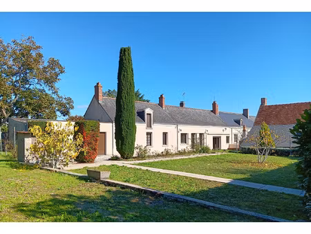 authentique longère au coeur de thenay