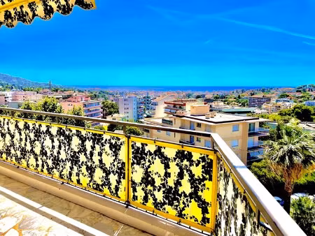 3 pièces 77 m2 le cannet