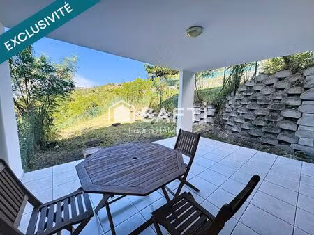 appartement t3 traversant avec son jardin  vue mer.
