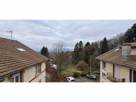 appartement f3 avec terrasse de 20 m2