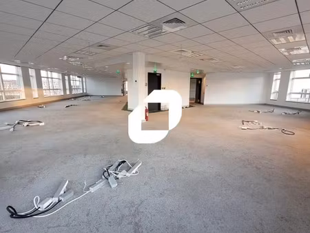 location bureau issy les moulineaux 92130