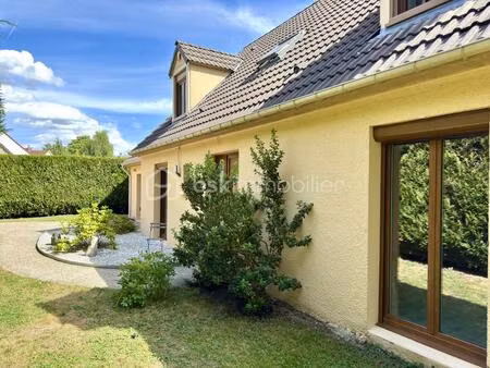à vendre – maison familiale de standing à chauconin-neufmontiers 157m2