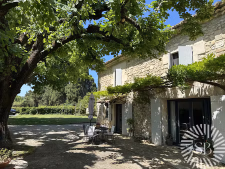 mas- appartement - studio - hangar jardin - alpilles