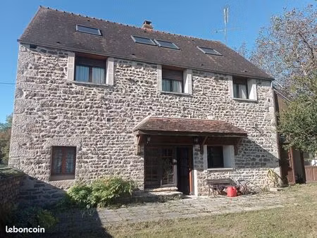 maison 8 pièces 172 m²