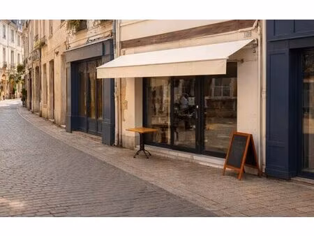 a louer - vannes centre - local commercial avec extraction