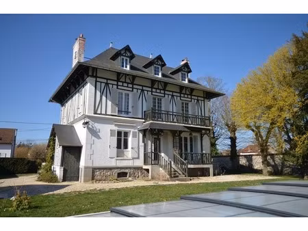 proche lizy sur ourcq (77) à vendre belle et grande maison bourgeoise de caractère à colom