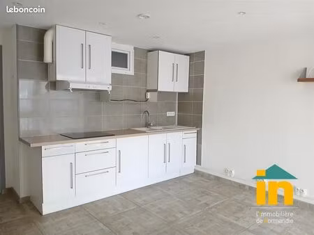 studio 1 pièce 29 m²