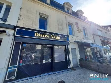 location bureaux et commerces à la roche-sur-yon (85000) : à louer / 38m² la roche-sur-yon